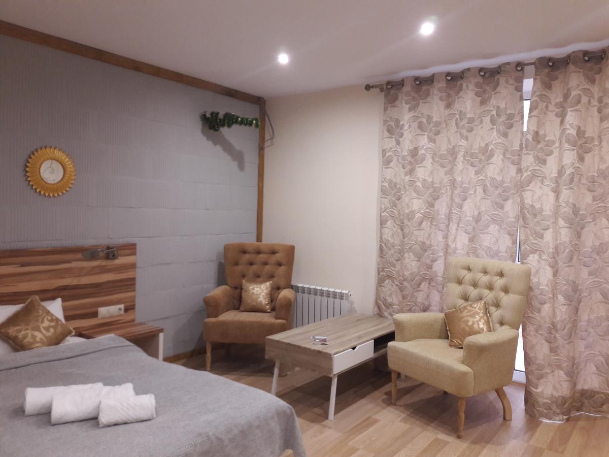 Mini Hotel On Demiivska Κίεβο Εξωτερικό φωτογραφία